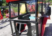 Kabina do ciągnika URSUS z błotnikami C330 lub C360 2013 traktor, ciągnik ro 1