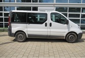 Renault Trafic  2.5 dCi T29 L1H1 9 osobowy
