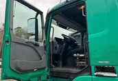 wywrotka 6x6 z dzwigiem MERCEDES 4