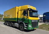 Ciezarowy wywrotka z wydmuchem do padzy sruty.Daf CF 1
